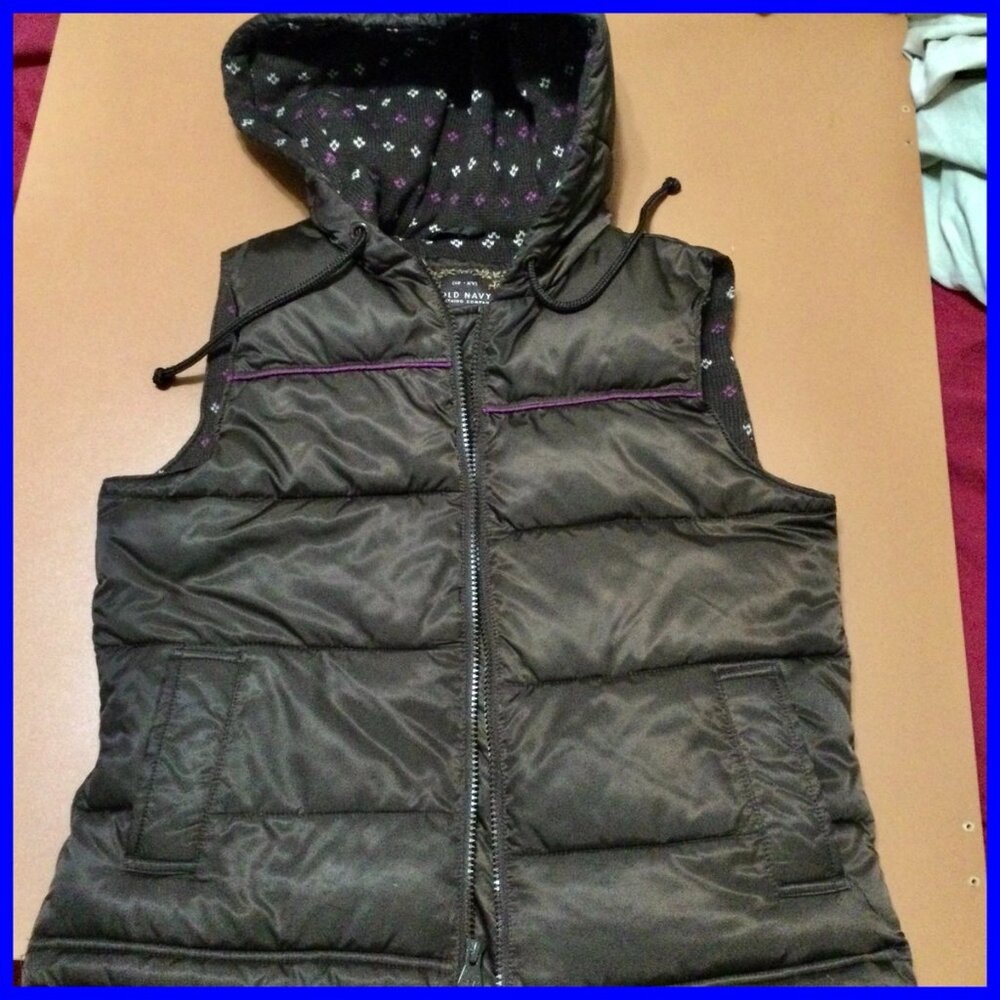 Cozy Hooded Puff Vest, sz S